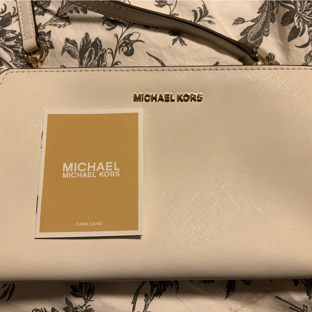 MICHAEL KORS purse